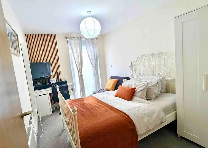 Canal Room
